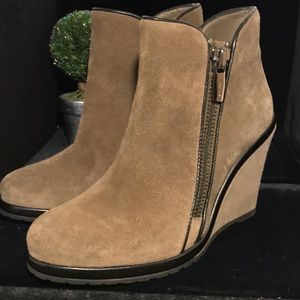 VINCE CAMUTO light brown wedge angle boots 6 1/2M